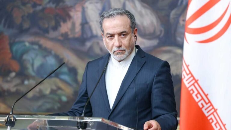 عراقچی به امریکا: برای امنیت نیروهای‌تان منطقه را ترک کنید