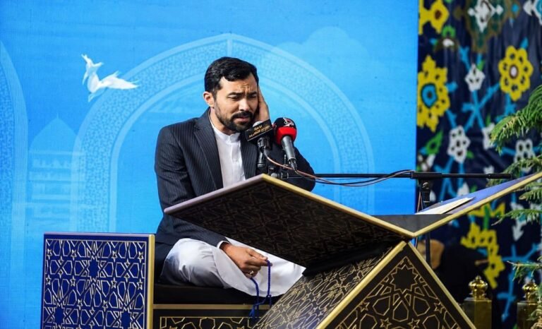 قاری افغانستان قهرمان رقابت‌های جهانی قرآن شد