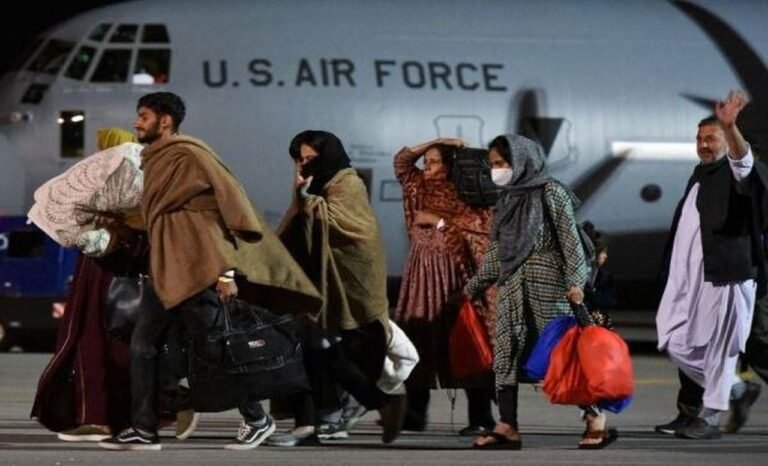 انتقال مهاجران افغان به یکی از فقیرترین کشورهای جهان
