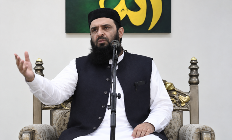 تحلیلگر پاکستانی حکومت را به تبعیض و رشوه‌خواری متهم کرد